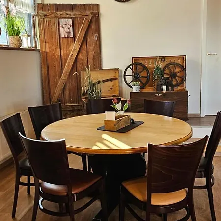 בית נופש Am Hochbergle Haus 60